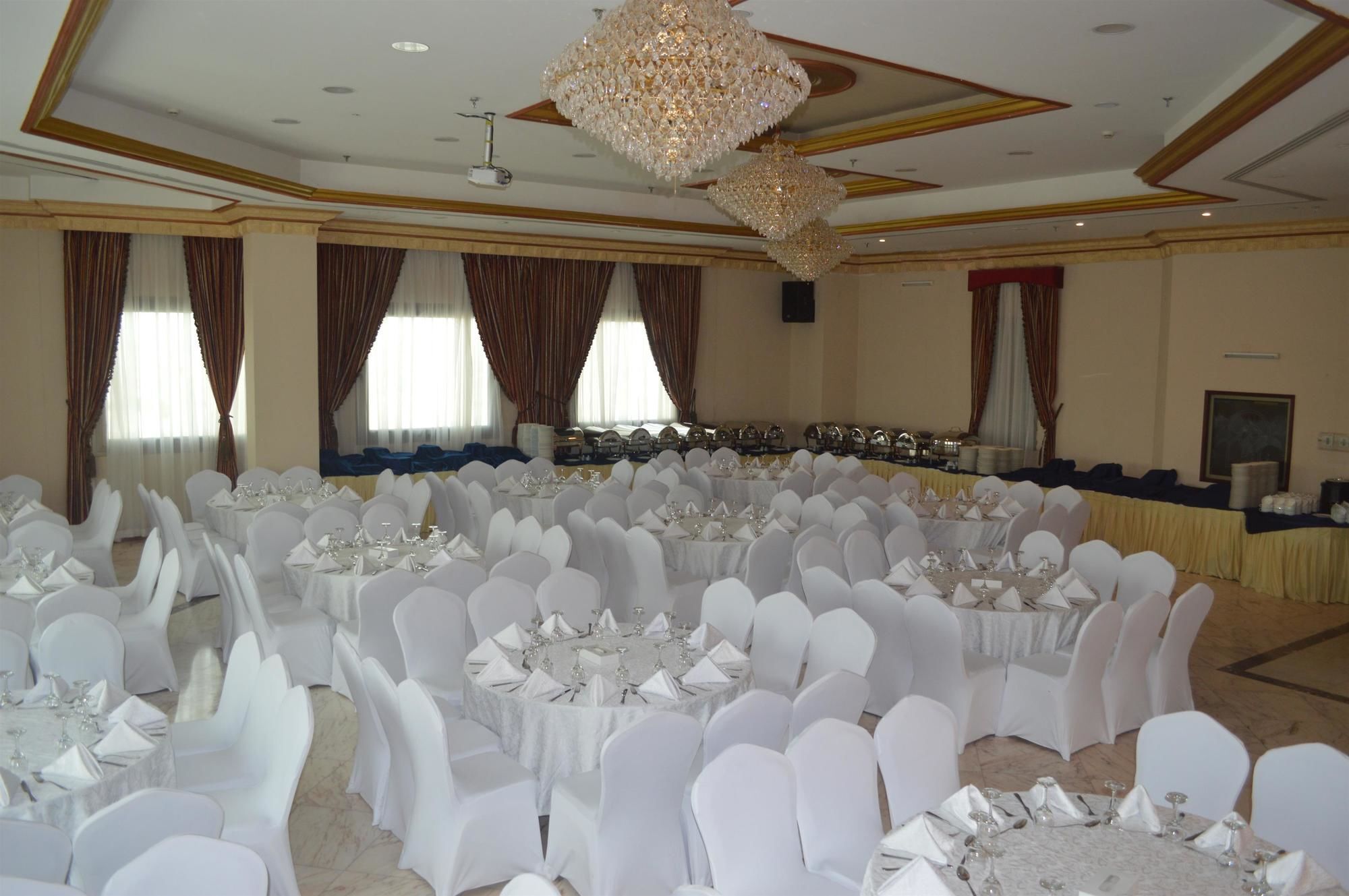 אל אחסא Coral Al Ahsa Hotel מראה חיצוני תמונה